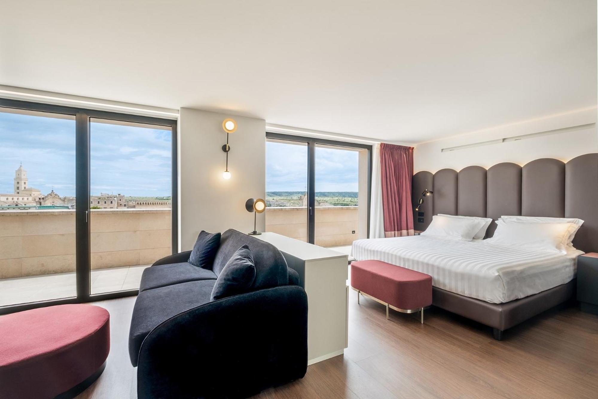 Executive Suite with Terrace and View,1670800337:JPEG